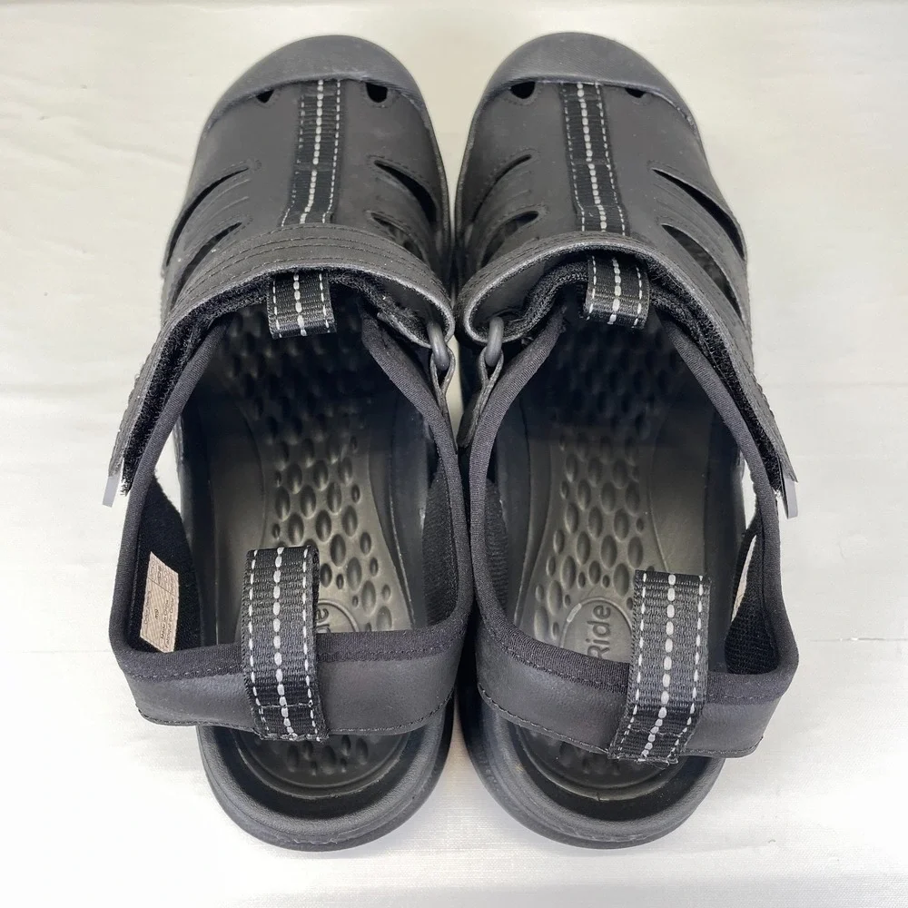 Crocs Yukon Fisherman Sandals Mens Size 9 Black Wedge Sport Outdoor Water Shoes